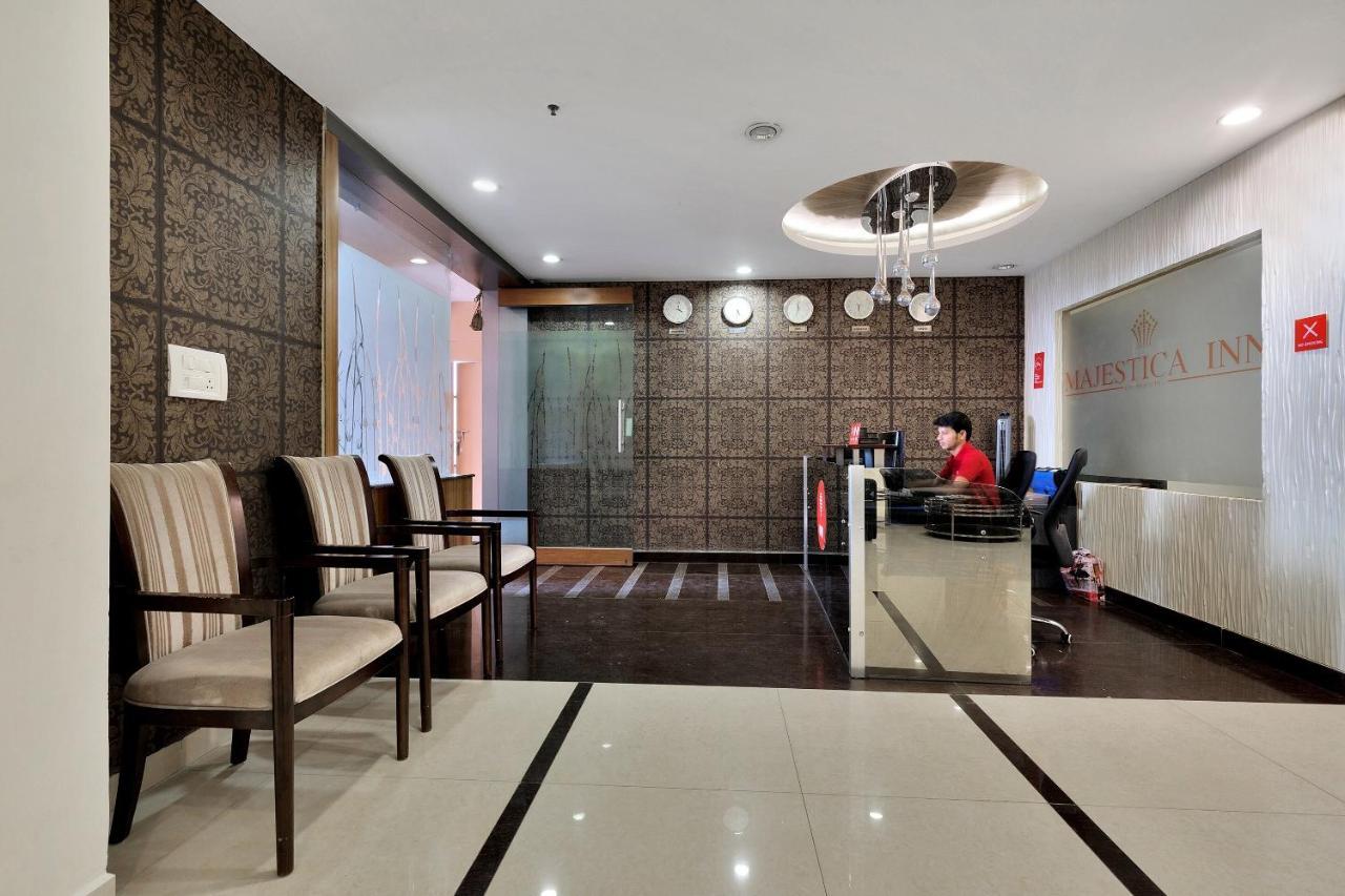 Capital O Rudra Grand Near Kondapur X Road Hotel Ngoại thất bức ảnh