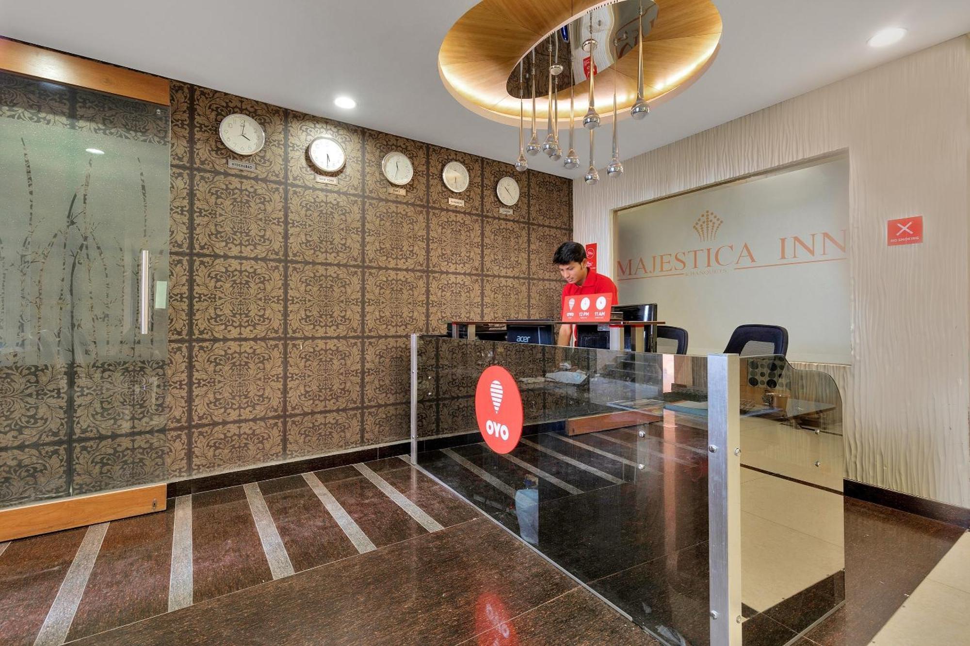 Capital O Rudra Grand Near Kondapur X Road Hotel Ngoại thất bức ảnh